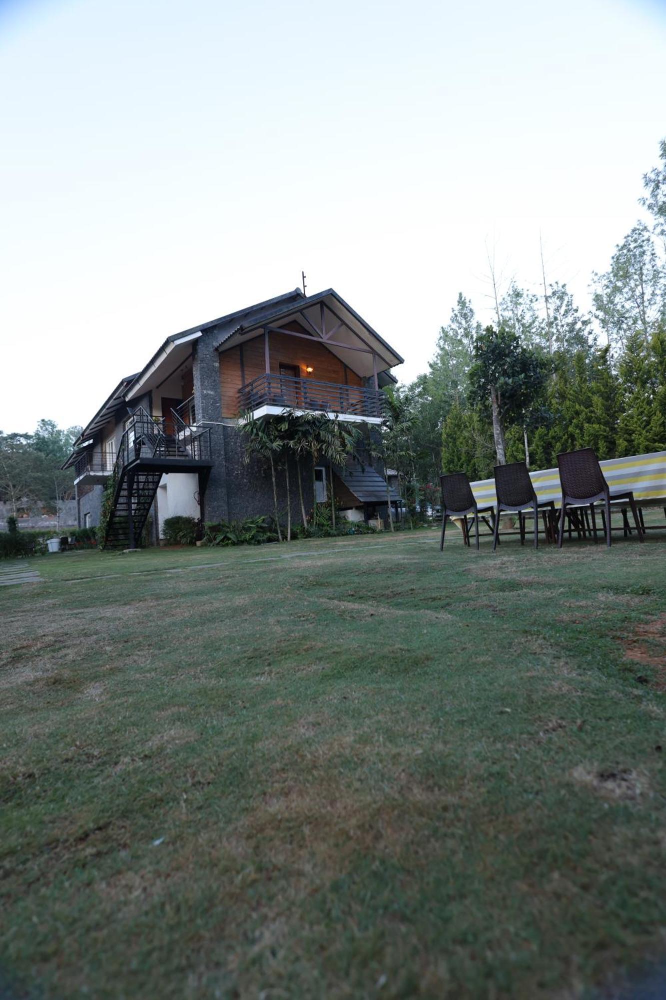 Queens Hotel -Yellow Lake Resorts &Spa -Yercaud Exterior photo